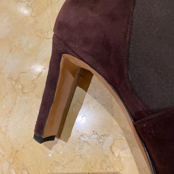 Brown suede slip on Manolo Blahnik booty in size 41 - Picture 10 of 16